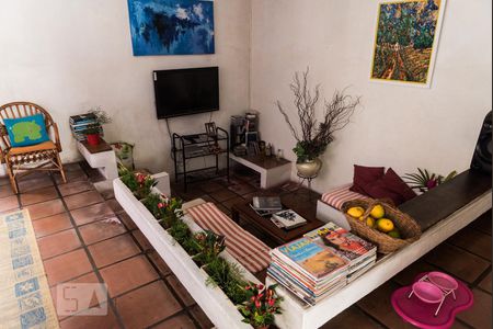 Sala de casa à venda com 3 quartos, 164m² em Vila Tramontano, São Paulo