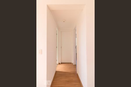 Corredor de apartamento para alugar com 2 quartos, 49m² em Vila Rio, Guarulhos