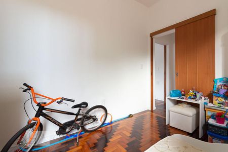Dormitório de apartamento à venda com 3 quartos, 60m² em Partenon, Porto Alegre