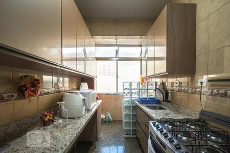 Cozinha de apartamento à venda com 2 quartos, 65m² em Navegantes, Porto Alegre