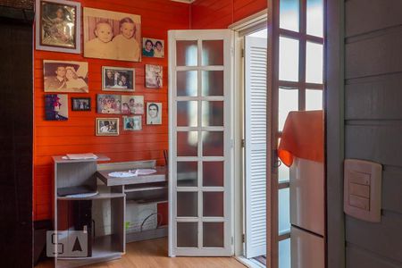Hall Quartos  de casa à venda com 4 quartos, 150m² em Estância Velha, Canoas