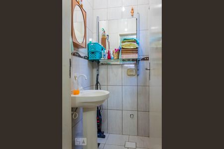 Lavabo de casa à venda com 4 quartos, 150m² em Estância Velha, Canoas