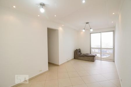 Sala de apartamento à venda com 3 quartos, 70m² em Vila Firmiano Pinto, São Paulo