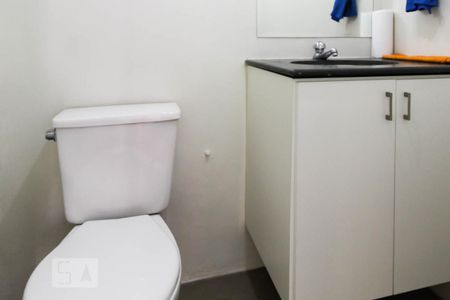 Lavabo de apartamento para alugar com 1 quarto, 40m² em Itaim Bibi, São Paulo