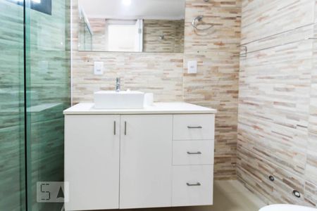 Banheiro de apartamento para alugar com 1 quarto, 40m² em Itaim Bibi, São Paulo