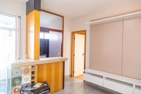 Sala de apartamento para alugar com 2 quartos, 50m² em Carmo, Belo Horizonte