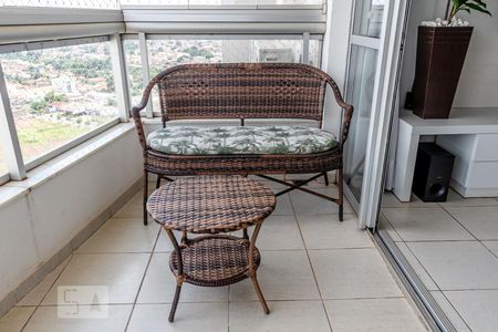 Detalhe - Varanda gourmet de apartamento para alugar com 3 quartos, 90m² em Vila dos Alpes, Goiânia