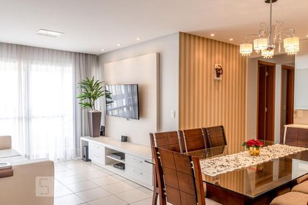 Sala de Estar de apartamento para alugar com 3 quartos, 90m² em Vila dos Alpes, Goiânia