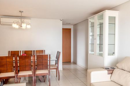 Sala de Estar de apartamento para alugar com 3 quartos, 90m² em Vila dos Alpes, Goiânia