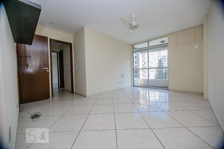 SAla de apartamento à venda com 2 quartos, 80m² em Icaraí, Niterói
