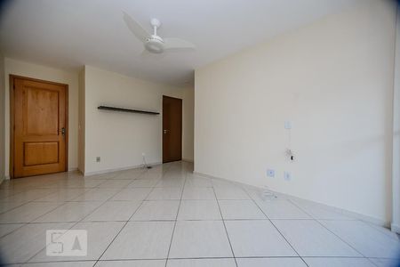 Sala de apartamento à venda com 2 quartos, 80m² em Icaraí, Niterói