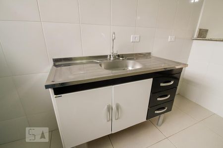 Cozinha de casa para alugar com 1 quarto, 40m² em Bosque da Saúde, São Paulo