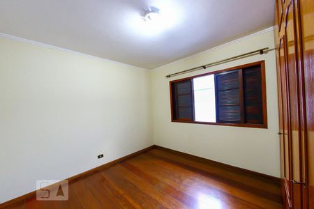 Quarto 1 de casa para alugar com 2 quartos, 120m² em Vila Constança, São Paulo