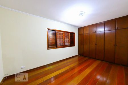 Quarto 2 de casa para alugar com 2 quartos, 120m² em Vila Constança, São Paulo