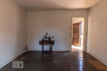 Casa à venda com 500m², 1 quarto e 2 vagasSala