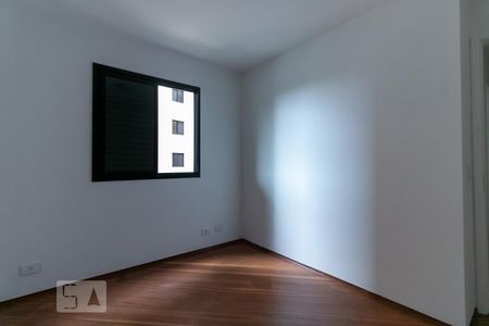 Quarto 2 de apartamento para alugar com 2 quartos, 60m² em Vila Fachini, São Paulo