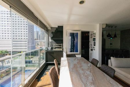 Sala de apartamento para alugar com 2 quartos, 82m² em Vila Olímpia, São Paulo