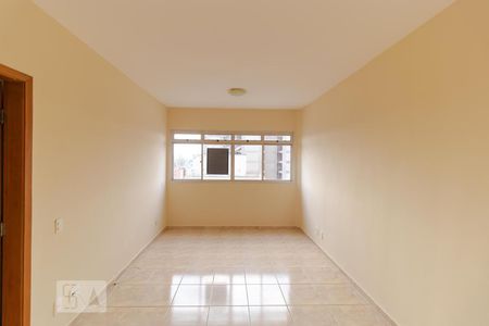 Salas de apartamento para alugar com 2 quartos, 75m² em Centro, Campinas