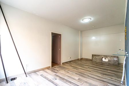 Sala de apartamento à venda com 1 quarto, 57m² em Floresta, Porto Alegre