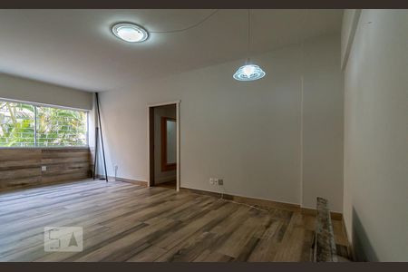 Apartamento à venda com 57m², 1 quarto e 1 vagaSala