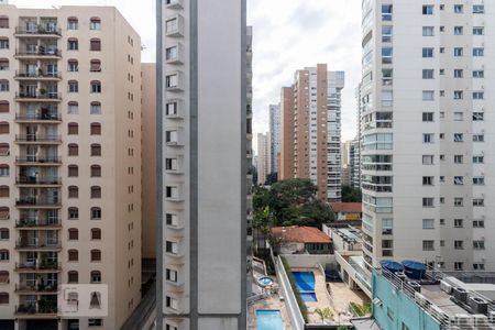 Vista de kitnet/studio à venda com 1 quarto, 29m² em Indianópolis, São Paulo