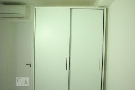 Armário  Quarto de apartamento para alugar com 1 quarto, 34m² em Ipiranga, São Paulo