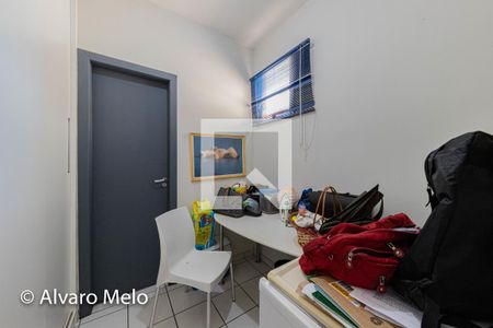 Apartamento à venda com 3 quartos, 90m² em Vila Paris, Belo Horizonte