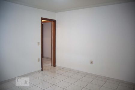 Sala de casa de condomínio para alugar com 2 quartos, 80m² em Chácara Califórnia, São Paulo