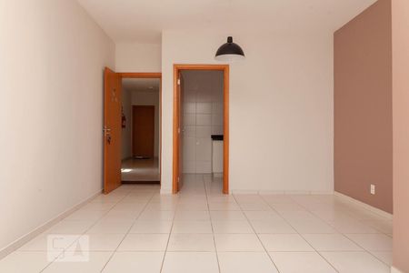 Sala de apartamento para alugar com 3 quartos, 70m² em Tubalina, Uberlândia