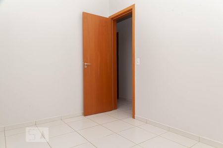 Quarto 2 de apartamento para alugar com 3 quartos, 70m² em Tubalina, Uberlândia