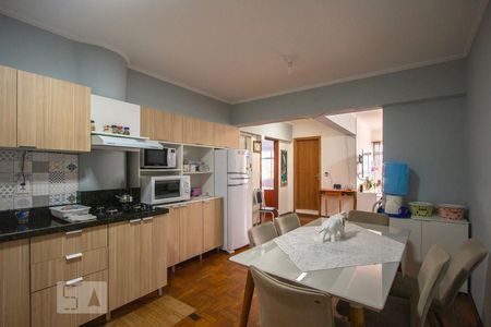 Cozinha de apartamento à venda com 2 quartos, 103m² em Centro Histórico, Porto Alegre