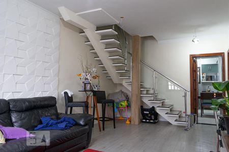 Sala de casa à venda com 3 quartos, 250m² em Vila Gustavo, São Paulo