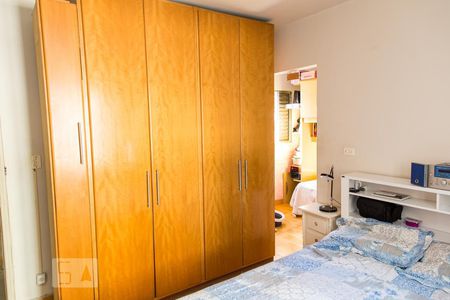 Quarto 2 de casa à venda com 4 quartos, 200m² em Carandiru, São Paulo