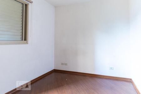 Quarto 1 de apartamento à venda com 3 quartos, 68m² em Vila Isa, São Paulo