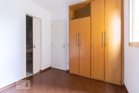 Quarto 1 de apartamento à venda com 3 quartos, 68m² em Vila Isa, São Paulo