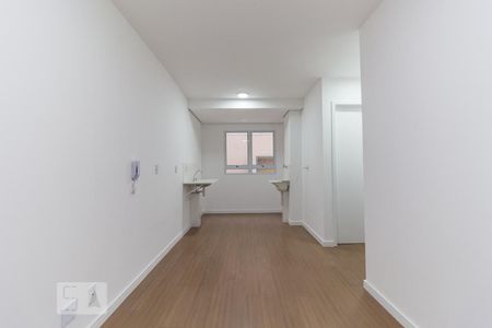 Sala de apartamento para alugar com 2 quartos, 39m² em Vila Ema, São Paulo