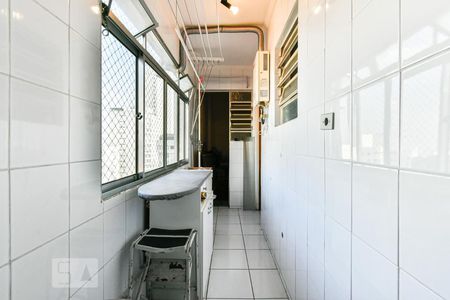 Apartamento à venda com 107m², 3 quartos e 1 vaga Apartamento à venda com 107m², 3 quartos e 1 vagaÁrea de Serviço