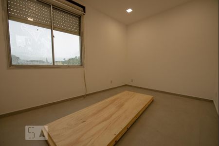 Quarto 1 de apartamento para alugar com 2 quartos, 65m² em Vila Nova, Porto Alegre