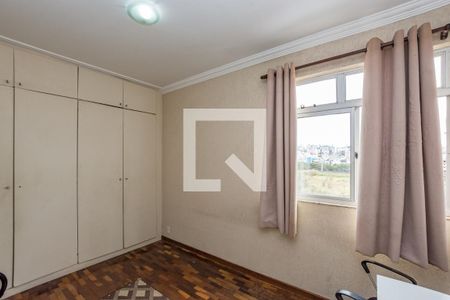 Quarto 1 de apartamento para alugar com 2 quartos, 61m² em Calafate, Belo Horizonte