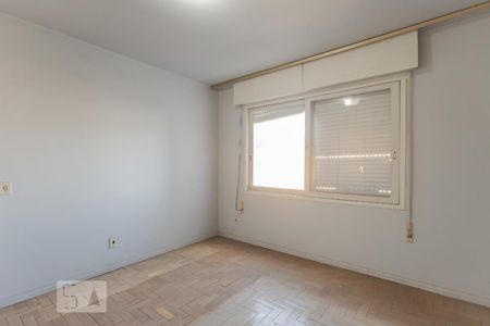 Suíte de apartamento para alugar com 3 quartos, 115m² em São João, Porto Alegre