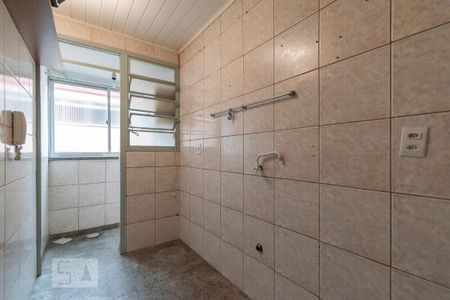 Cozinha de apartamento para alugar com 1 quarto, 49m² em Rubem Berta, Porto Alegre