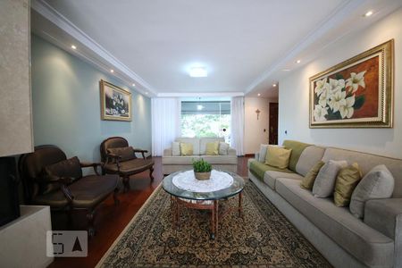 Sala de casa à venda com 3 quartos, 350m² em Brooklin Paulista, São Paulo
