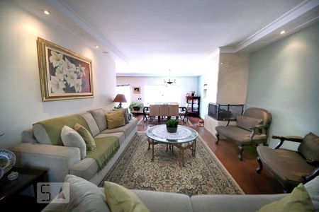 Sala de casa à venda com 3 quartos, 350m² em Brooklin Paulista, São Paulo