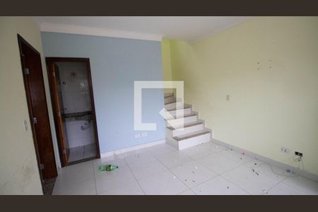 Sala de casa à venda com 2 quartos, 85m² em Parque Maria Domitila, São Paulo