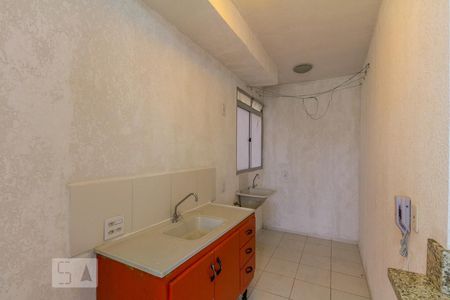 Cozinha de apartamento à venda com 2 quartos, 55m² em Sarandi, Porto Alegre