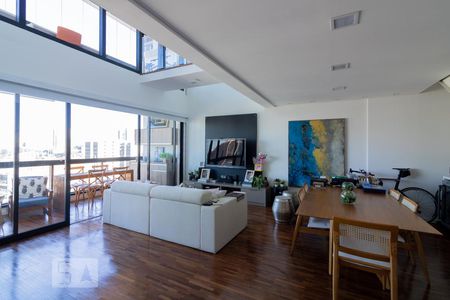 Apartamento à venda com 123m², 1 quarto e 3 vagasSala