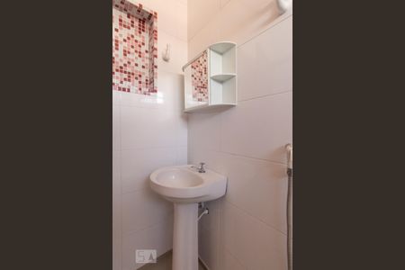 Casa à venda com 300m², 4 quartos e 4 vagas Casa à venda com 300m², 4 quartos e 4 vagasBanheiro