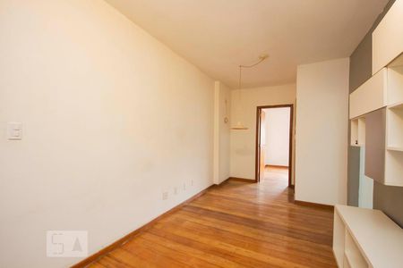 Sala  de apartamento à venda com 1 quarto, 46m² em Vila Ipiranga, Porto Alegre