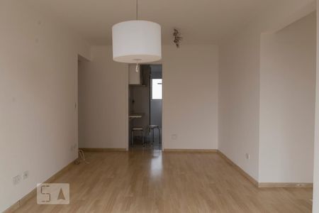 Sala de apartamento para alugar com 3 quartos, 78m² em Vila Alexandria, São Paulo