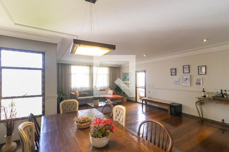 Sala de apartamento à venda com 4 quartos, 269m² em Cambuí, Campinas